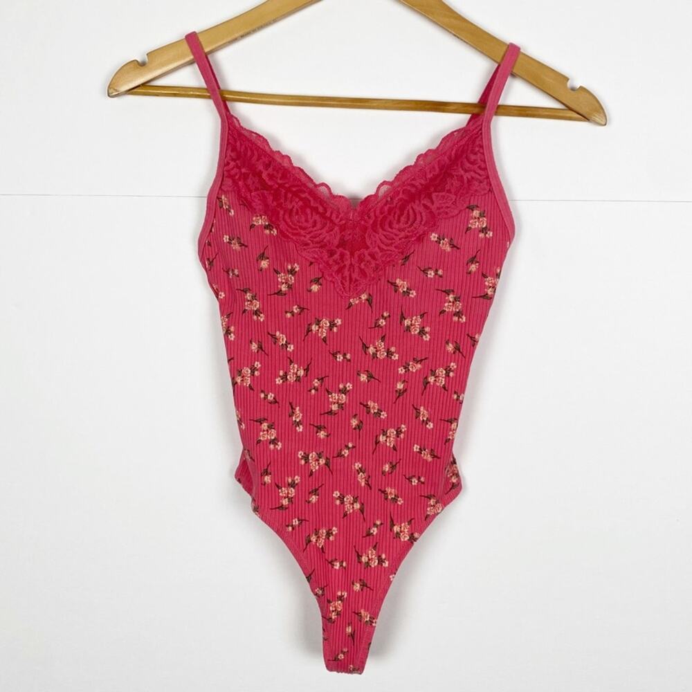 Victoria’s Secret PINK Floral Print Lace Trim Cami Bodysuit Size Small